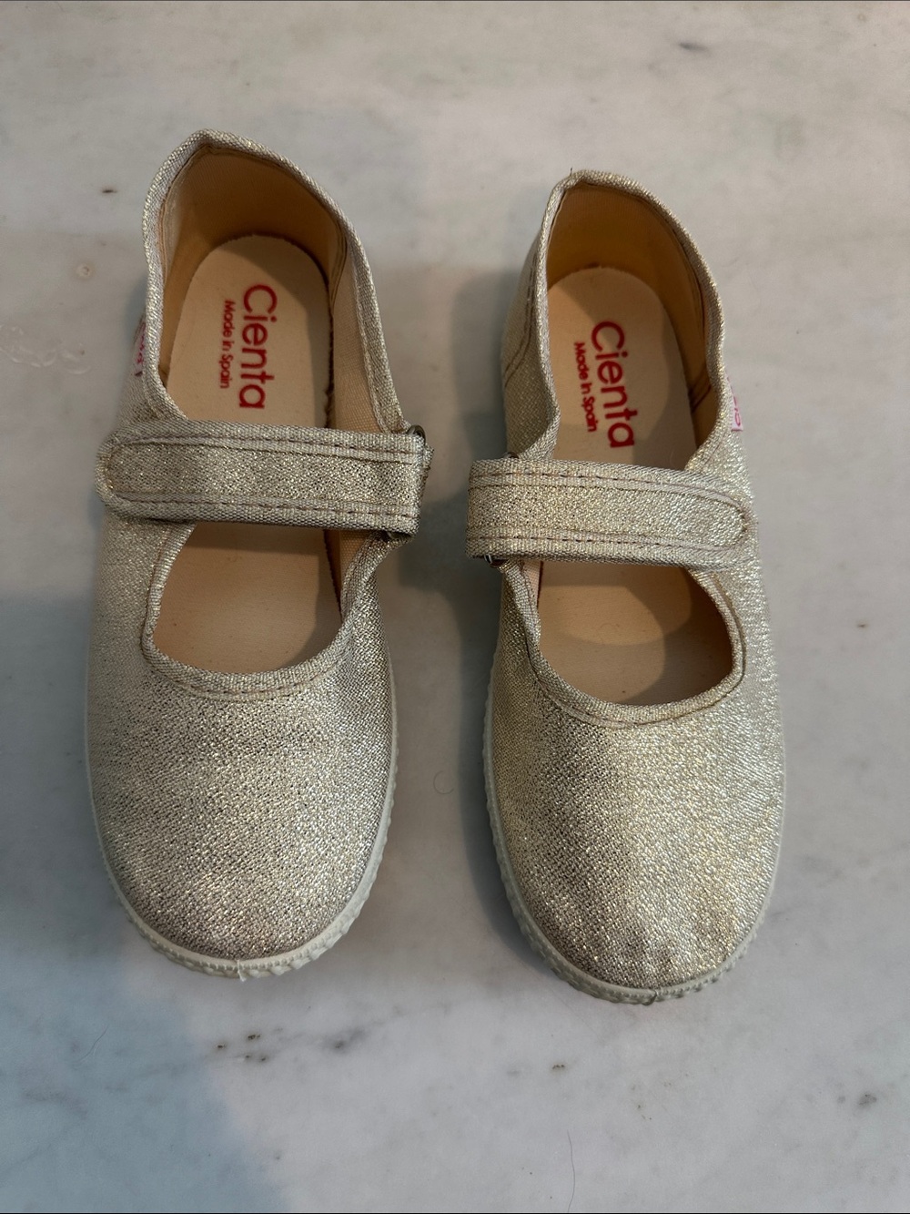 Cienta Gold Mary Jane Kids' Dress Shoes